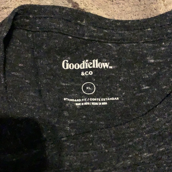 Men’s size XL tee - Picture 2 of 2